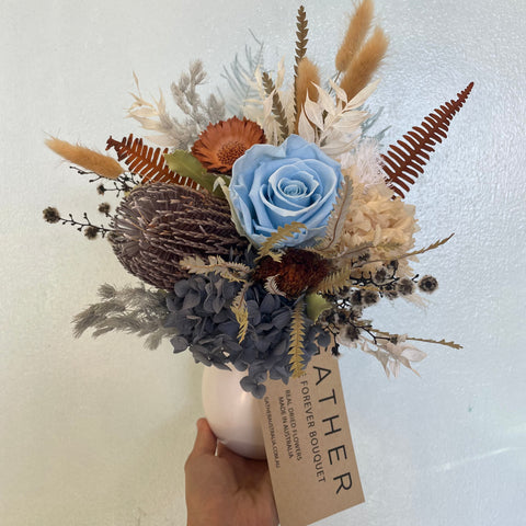 Dried Flower Arrangement | Vermeille Blue