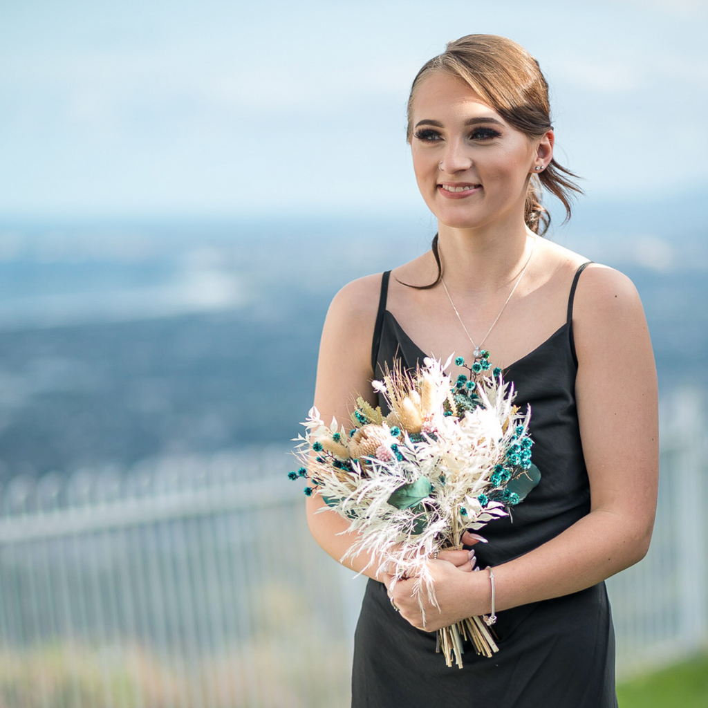 Bridesmaid Bouquet | Mykonos Days