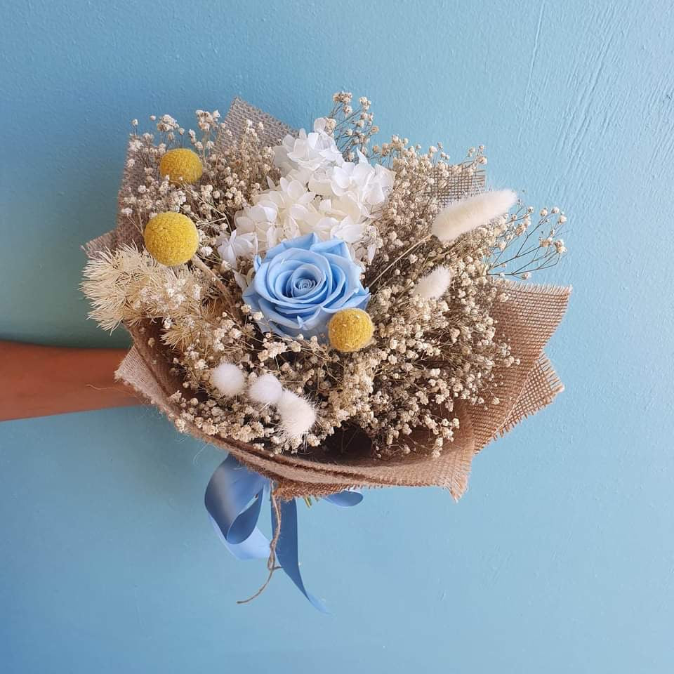 Dried Flower Bouquet | Bleu Bébé